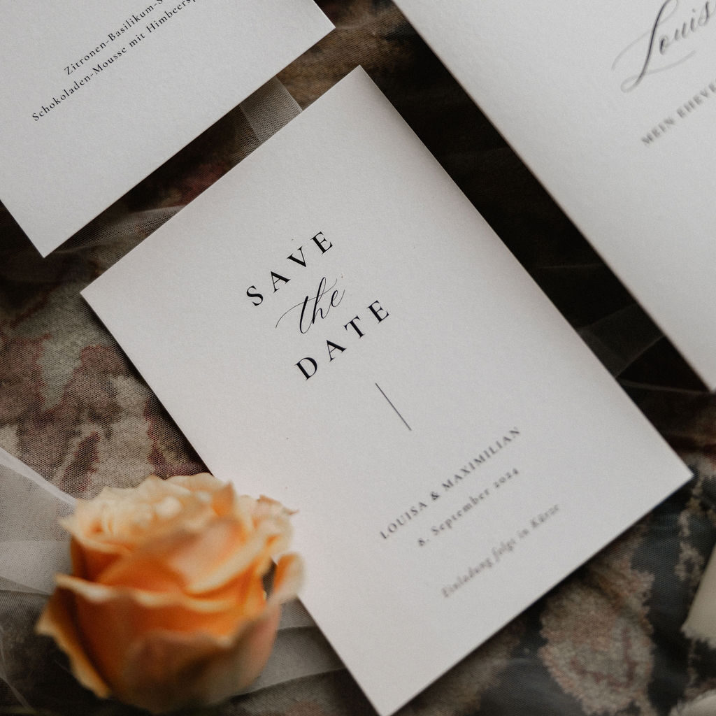 Minimalistische Save the Date Karte für Hochzeit