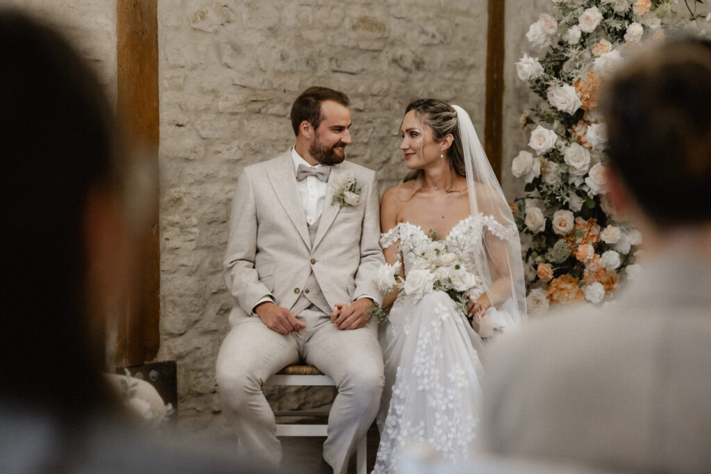 Besondere Hochzeitspapeterie für standesamtliche Hochzeit in beige